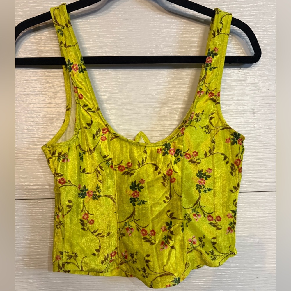URBAN OUTFITTERS CARLYN TANK TOP MEDIUM - Picture 4 of 4